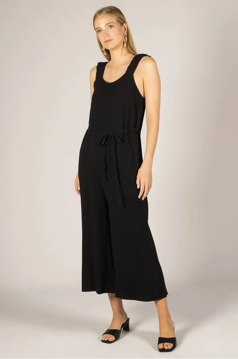 Black Linen Scrunchie Strap Jumpsuit