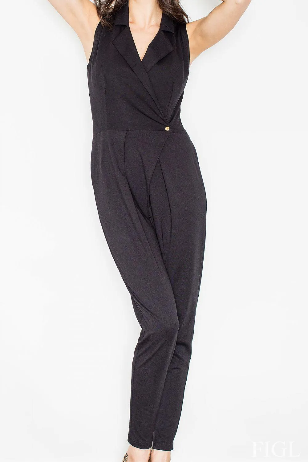 Chic Elegance: Tailored Viscose Jumpsuit with Practical Side Pockets