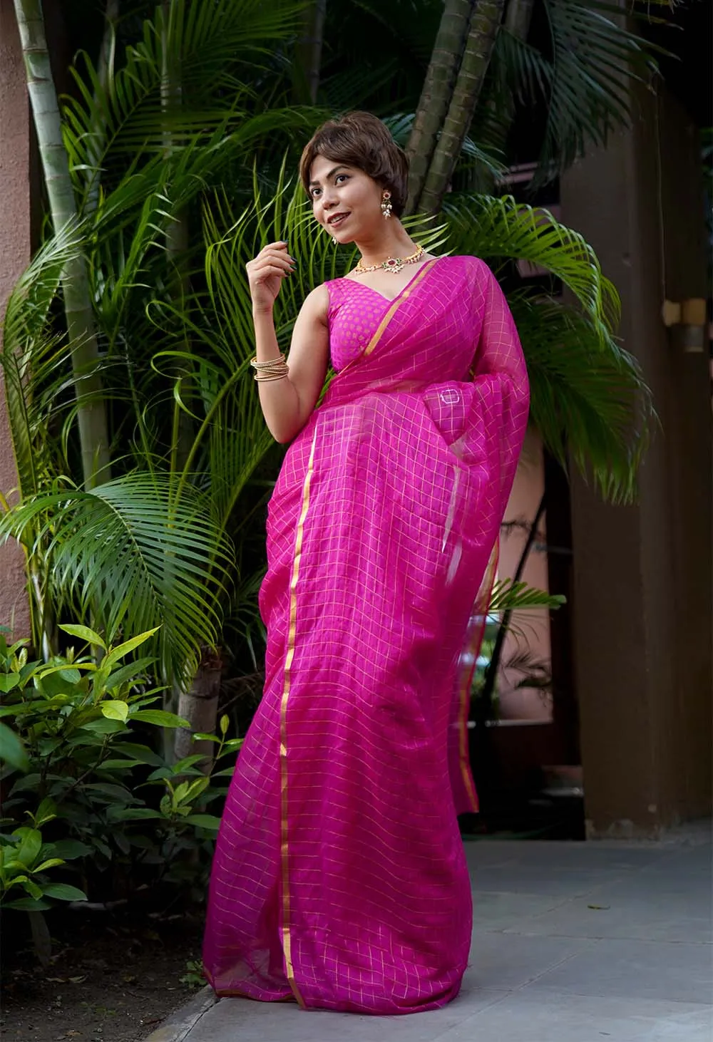 Light Weight & Soft With  Zari Checks Weave Overall & Solid Border Ready To Wear Saree