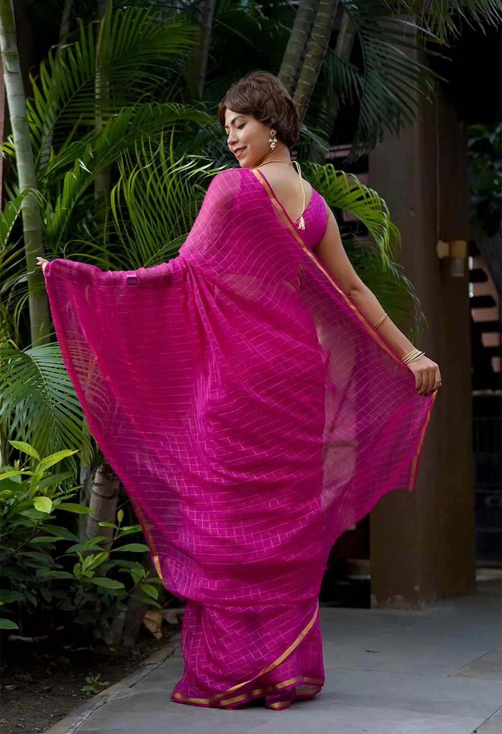 Light Weight & Soft With  Zari Checks Weave Overall & Solid Border Ready To Wear Saree