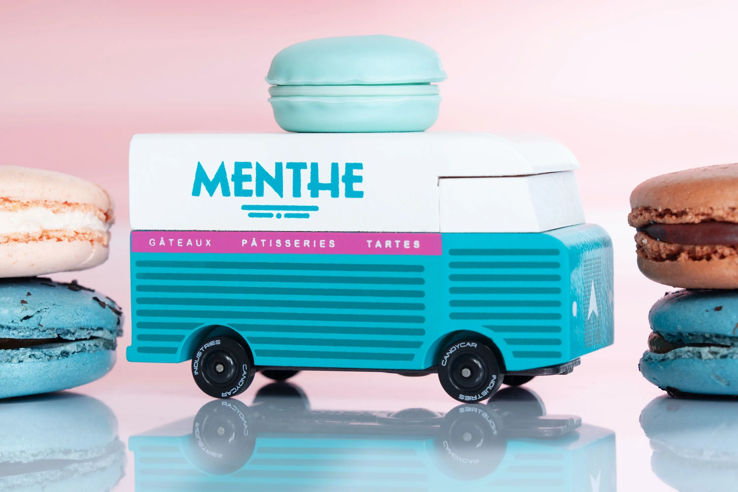 Menthe Macaron Van