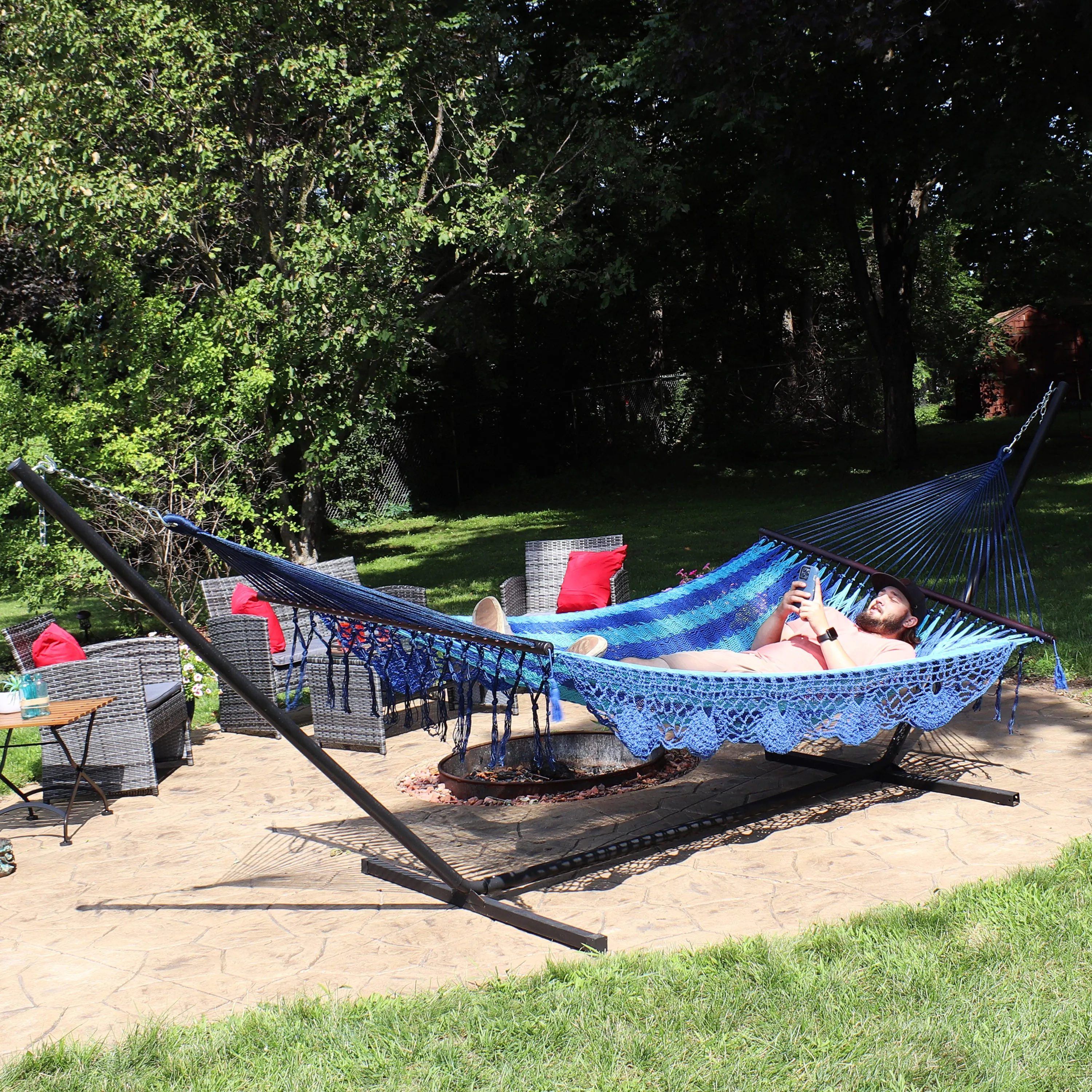 Sunnydaze Deluxe American Style Mayan Hammock & 15' Hammock Stand