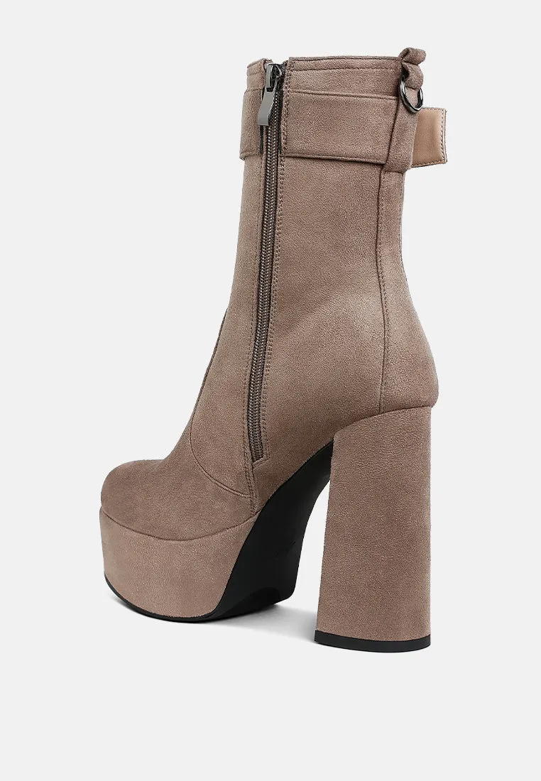 Wanderer Flared Block Heel Mid-Calf Boots