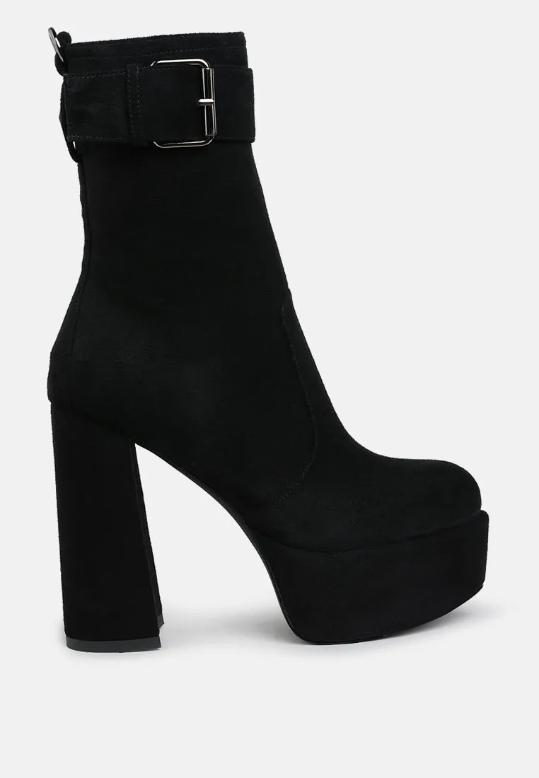 Wanderer Flared Block Heel Mid-Calf Boots